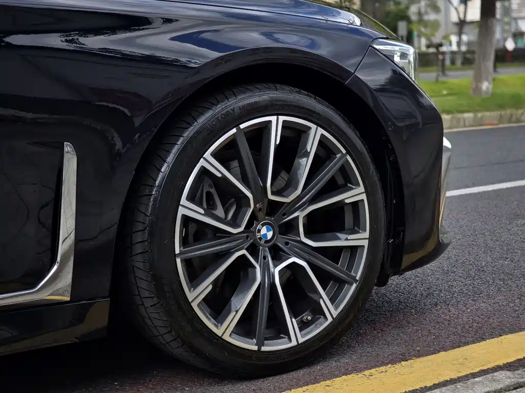 BMW 7 Series 7 2019 740Li Premium M Sport