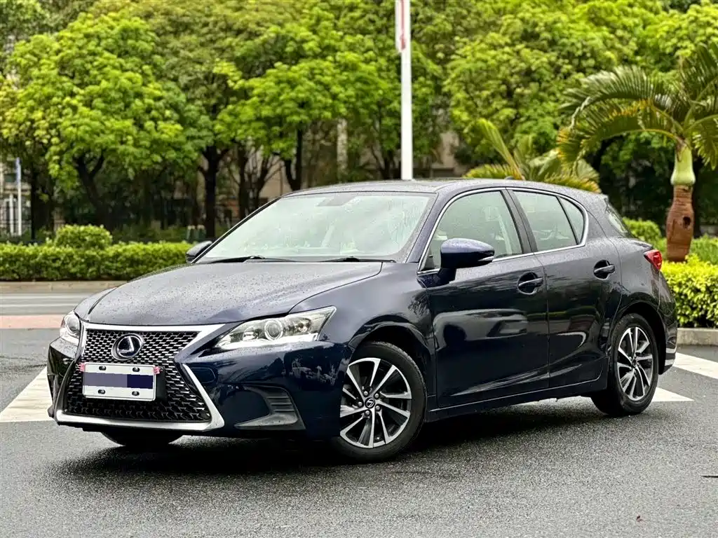 Lexus CT