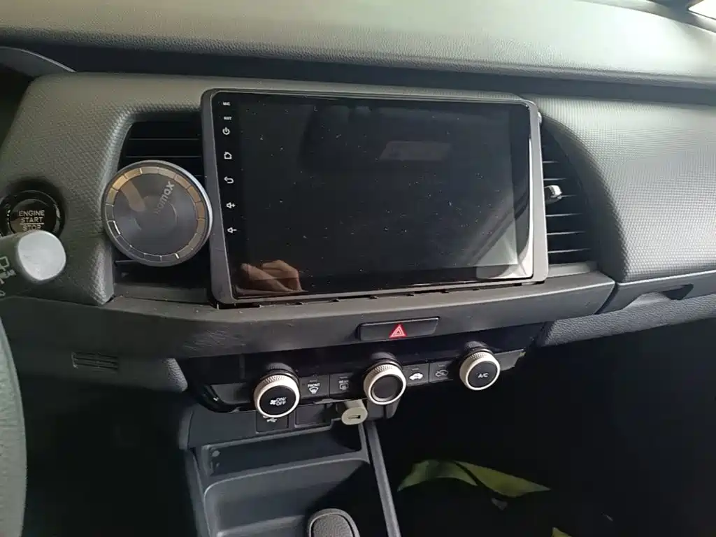 Honda Fit — миниатюра 13