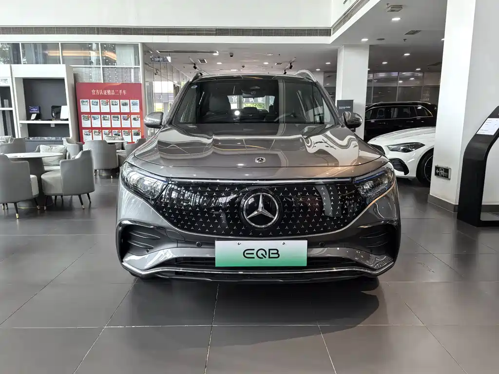 Mercedes-Benz EQB - фото 2
