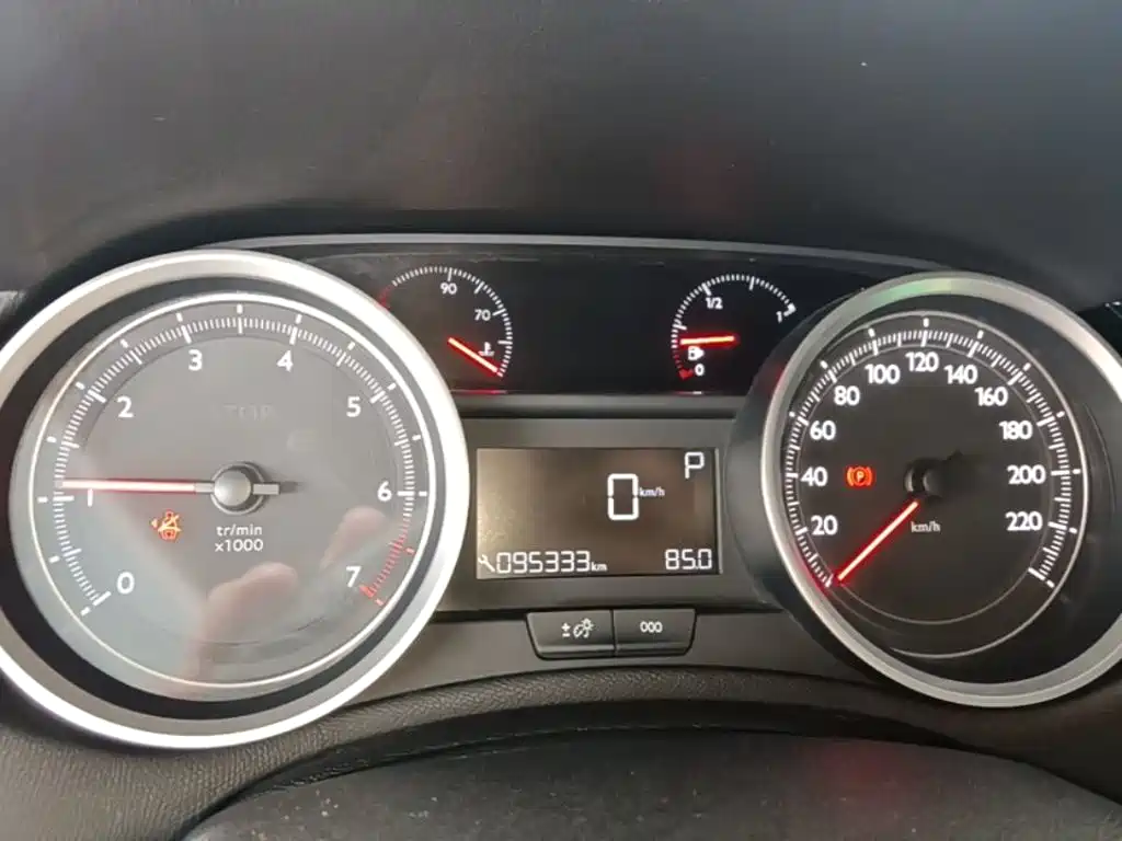 Peugeot 408 — миниатюра 12