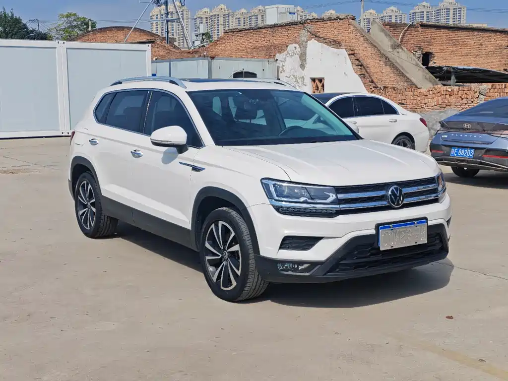 Volkswagen Tharu — миниатюра 3