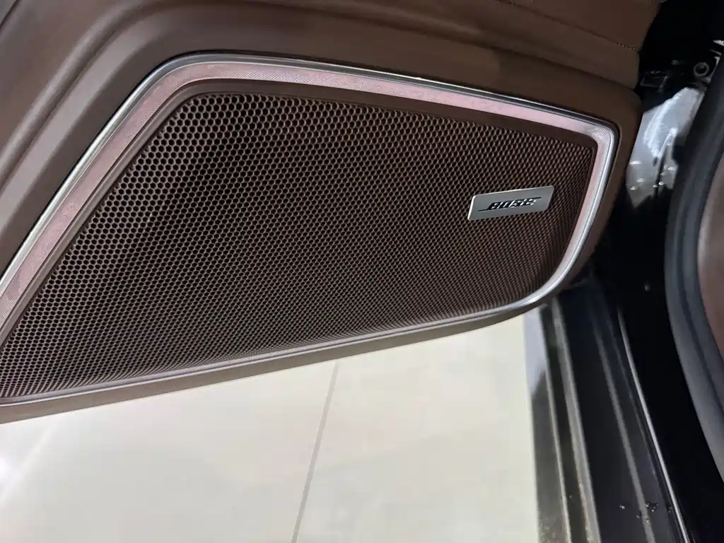 Porsche Panamera — миниатюра 6