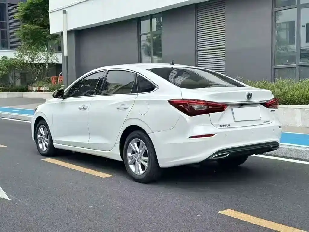 Changan Eado — миниатюра 7