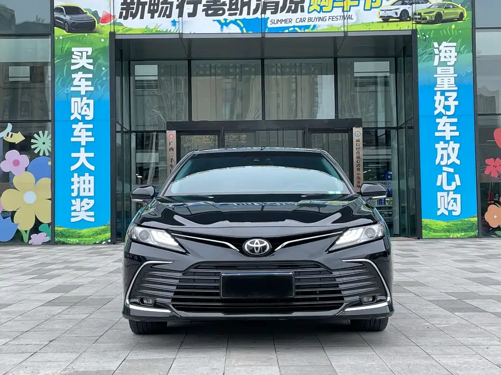 TOYOTA CAMRY