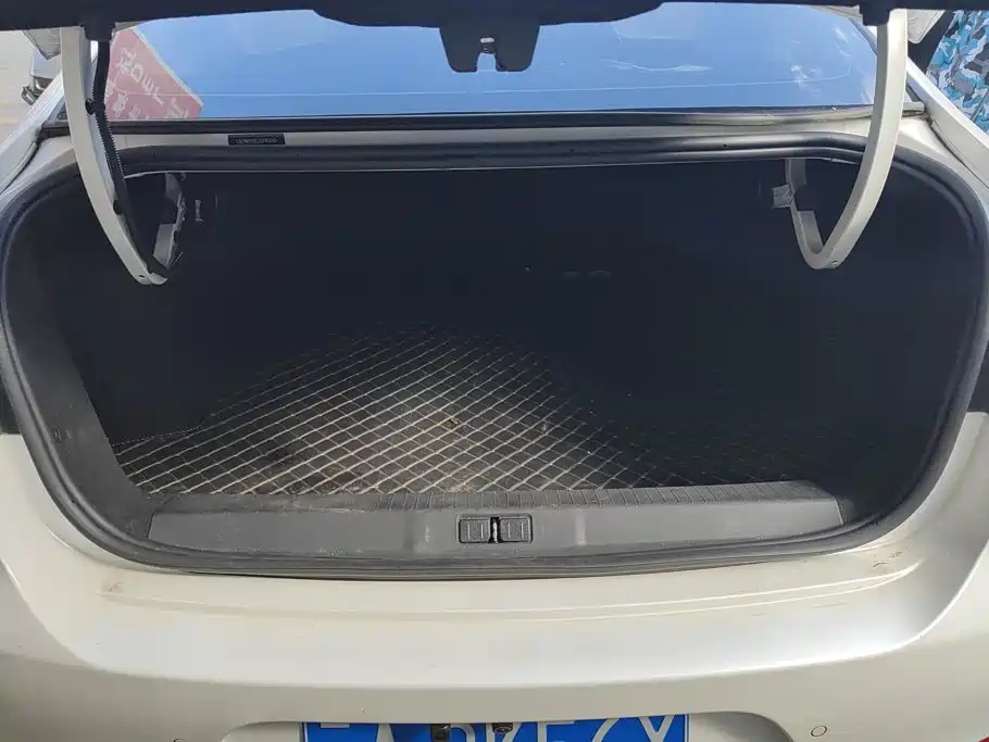 Peugeot 308 — миниатюра 4