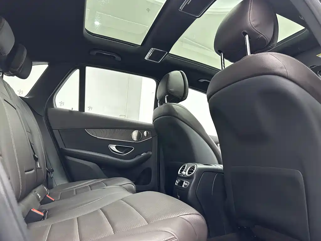 Mercedes-Benz GLC — миниатюра 15