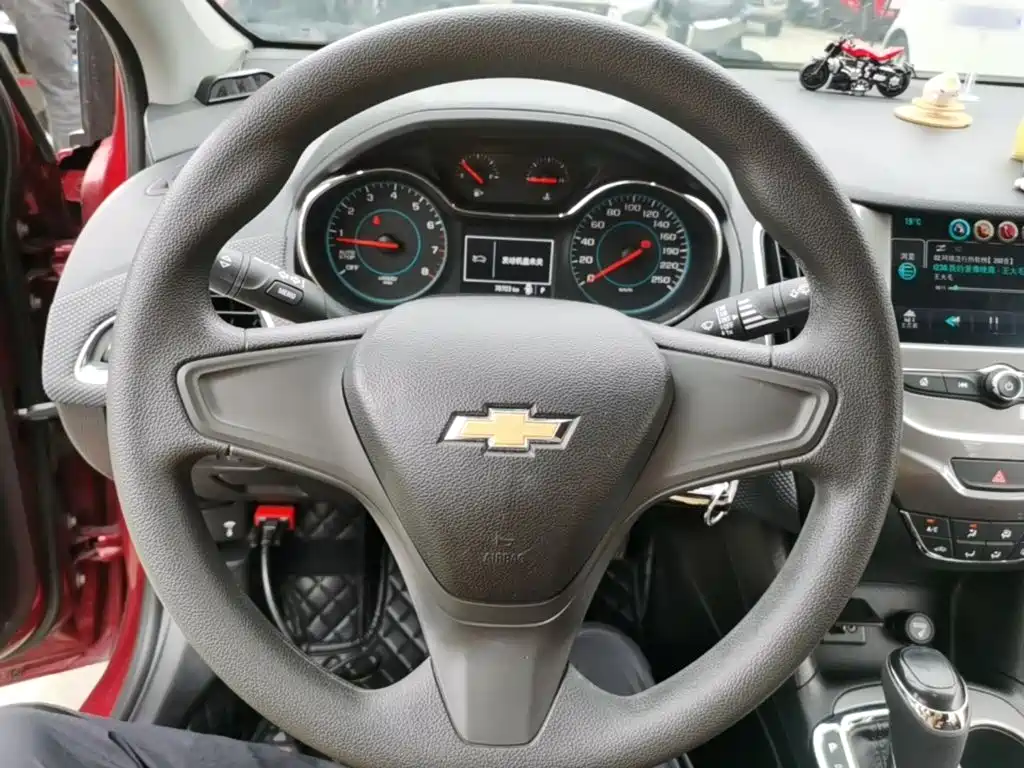 Chevrolet Cruze — миниатюра 11