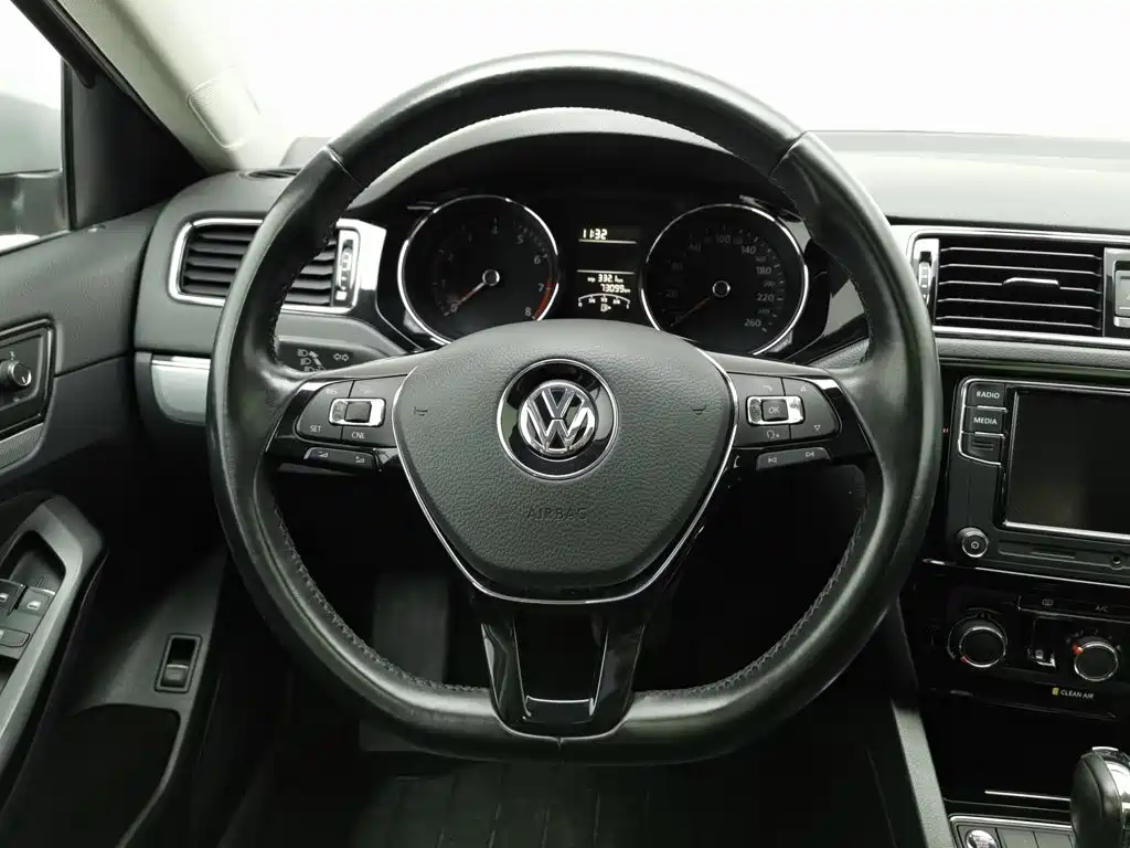 Volkswagen Sagitar — миниатюра 11