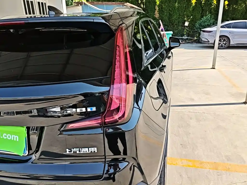 Cadillac XT4 2023 28T