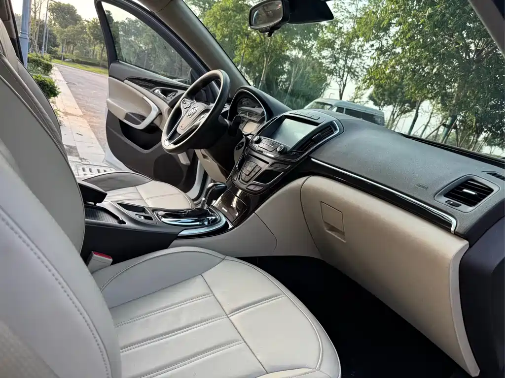 Buick Regal 2014 2.0L Elite Fashion