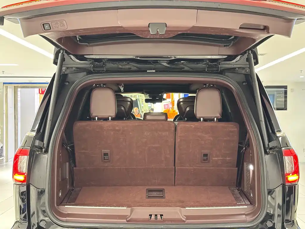 Lincoln Navigator — миниатюра 8