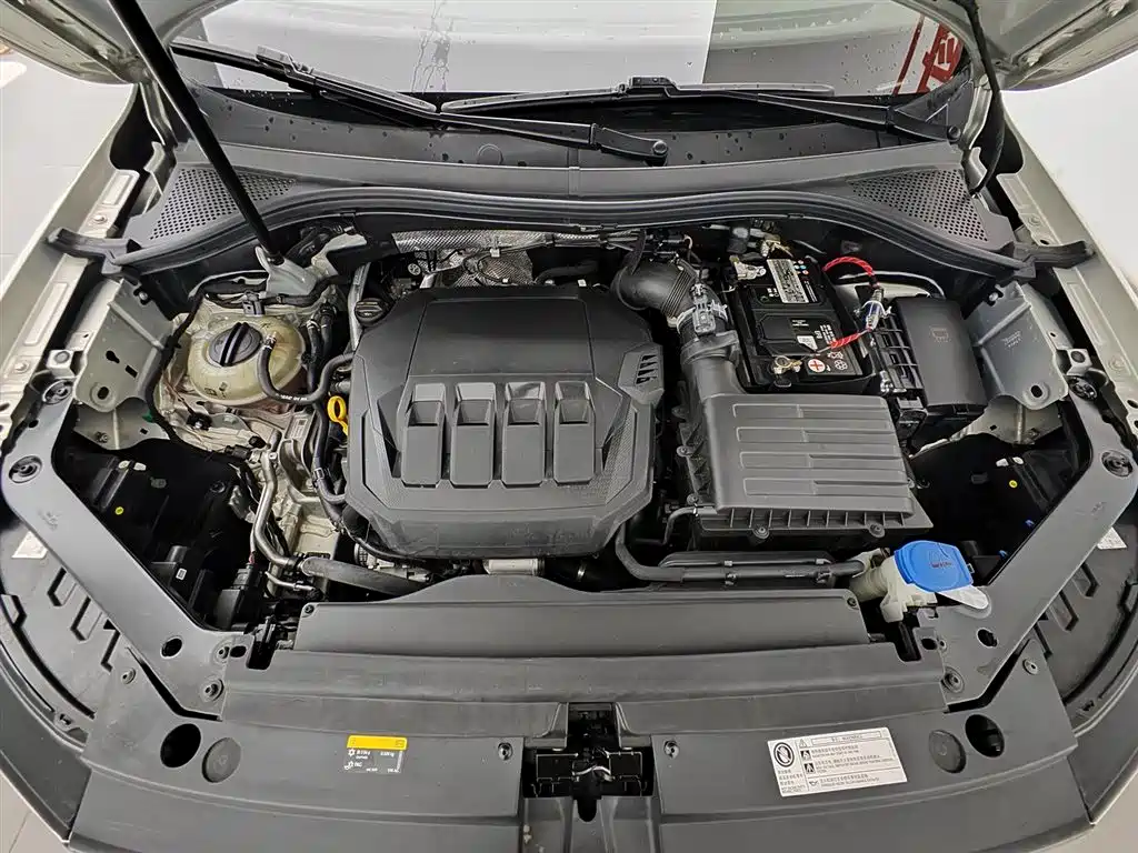 Volkswagen Tiguan L L 2022 330TSI AT Smart