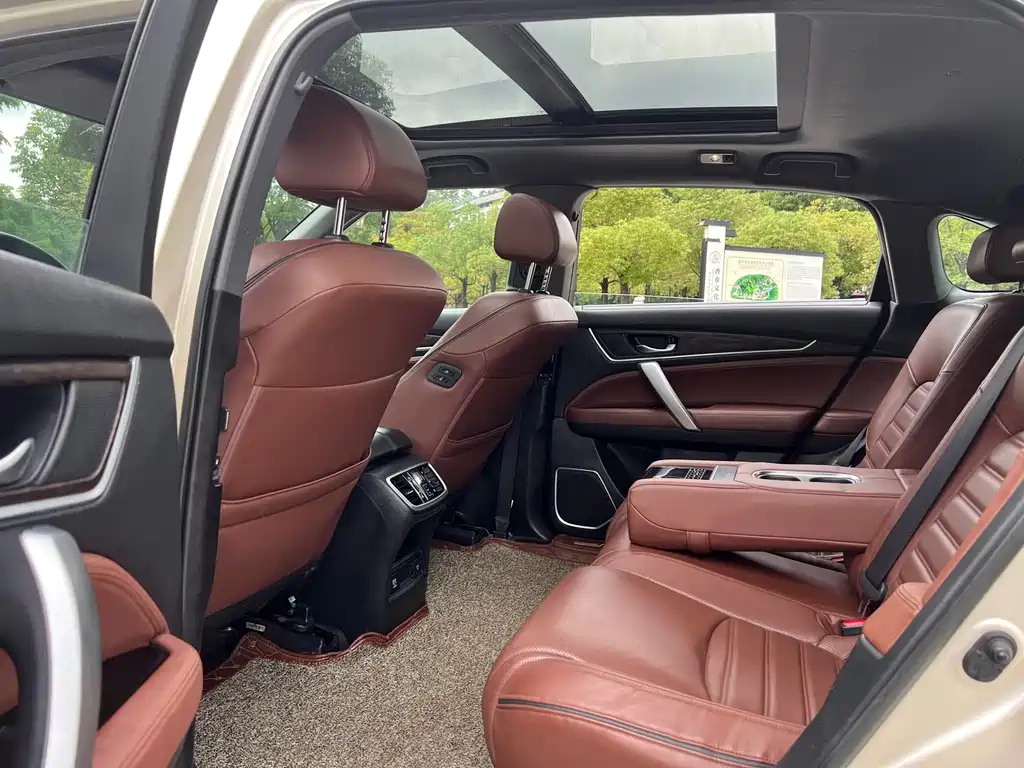 Honda UR-V 2017 370TURBO V