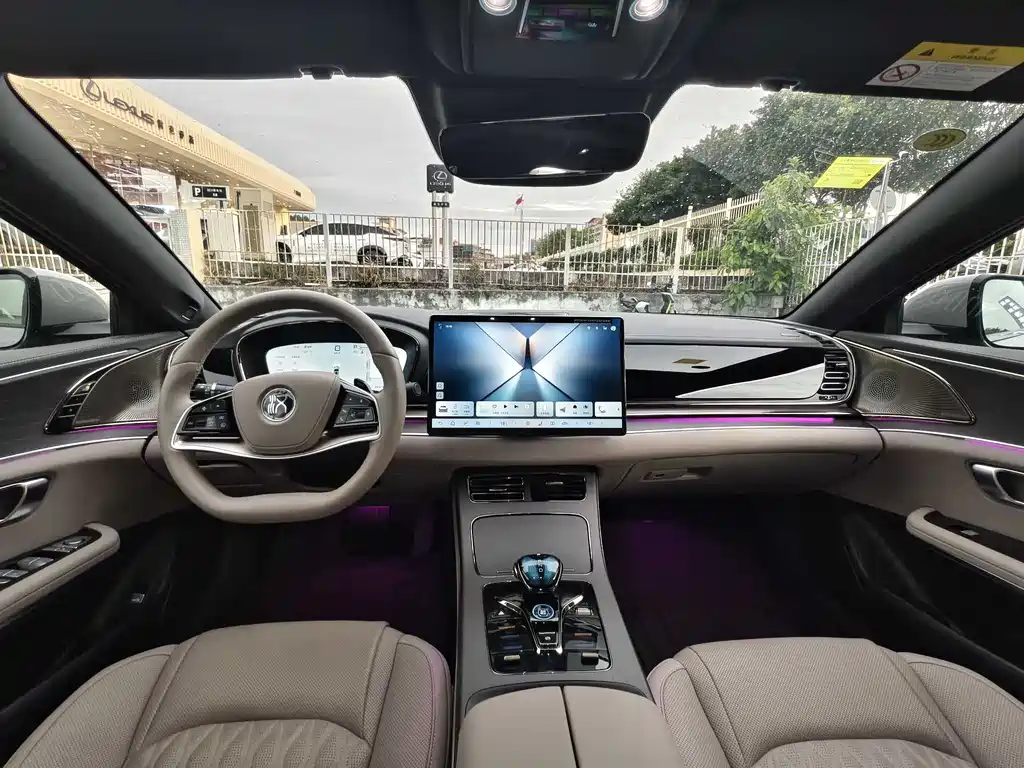 BYD Han 2025 DM-i Smart Drive 125KM Flagship