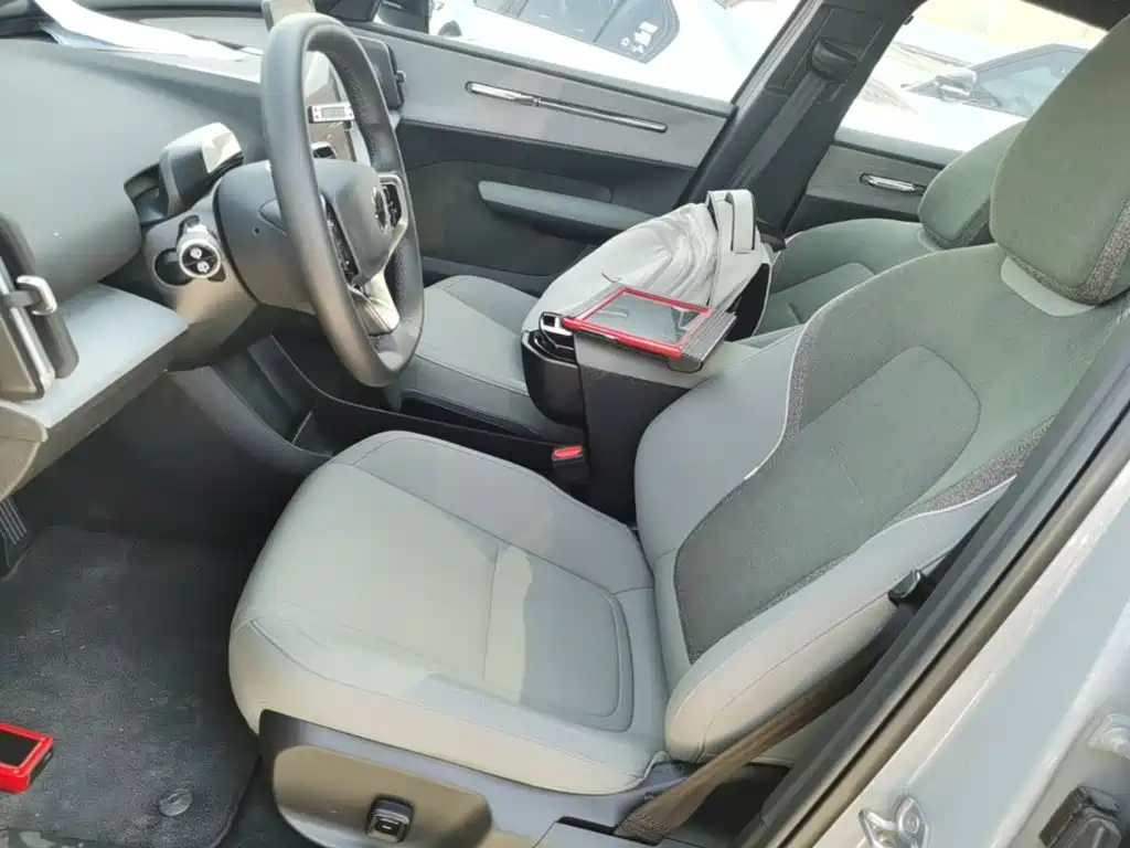 Volvo EX30 — миниатюра 15