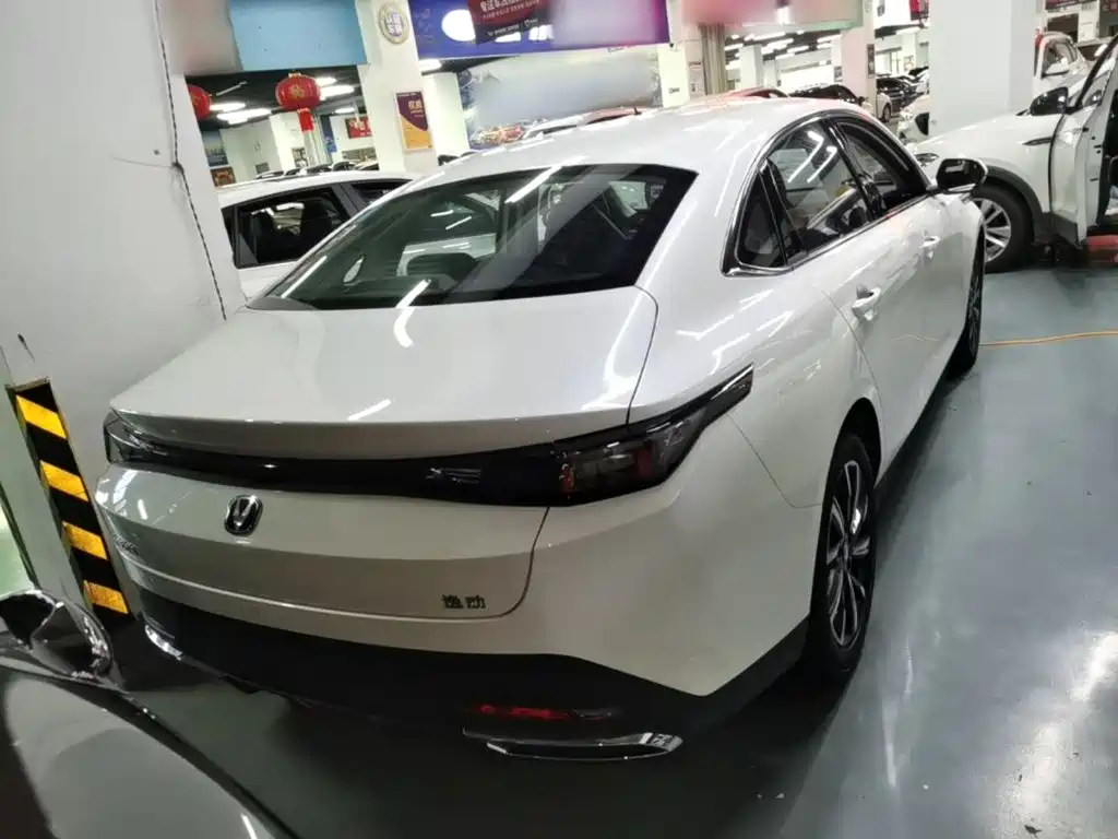 Changan Eado 2025 1.5T 500Bar Luxury