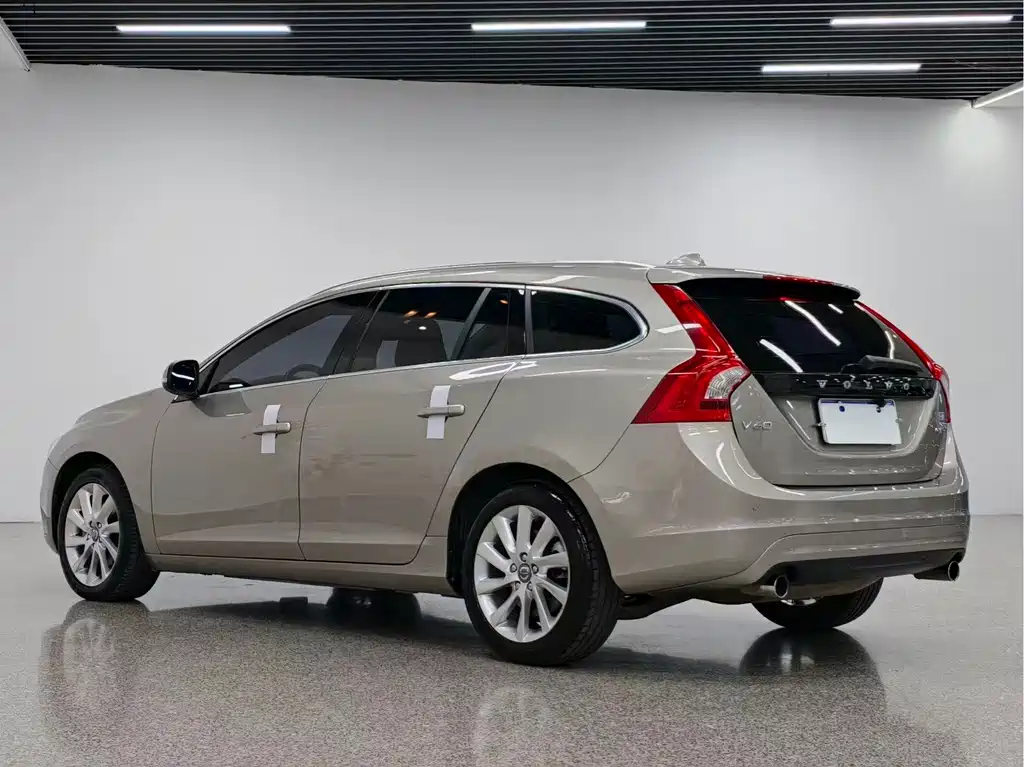 Volvo V60 2014 T5