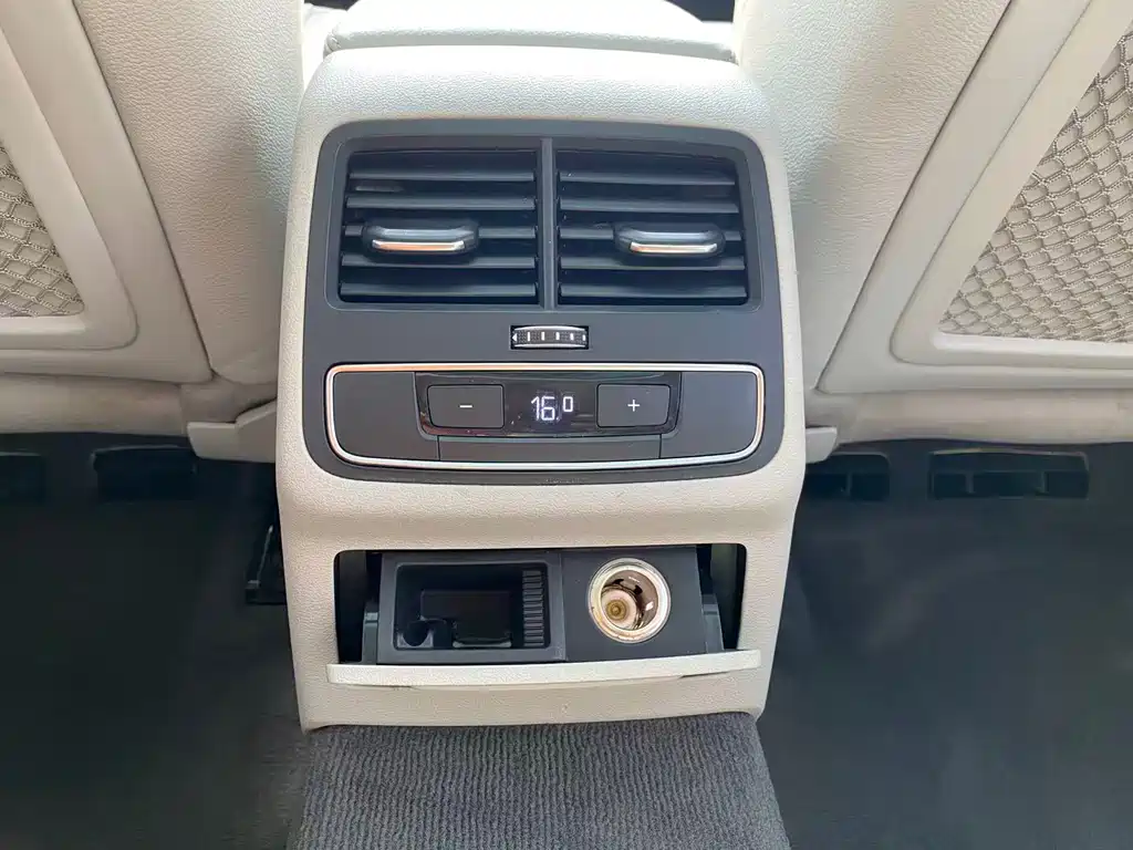 Audi A4L — миниатюра 5