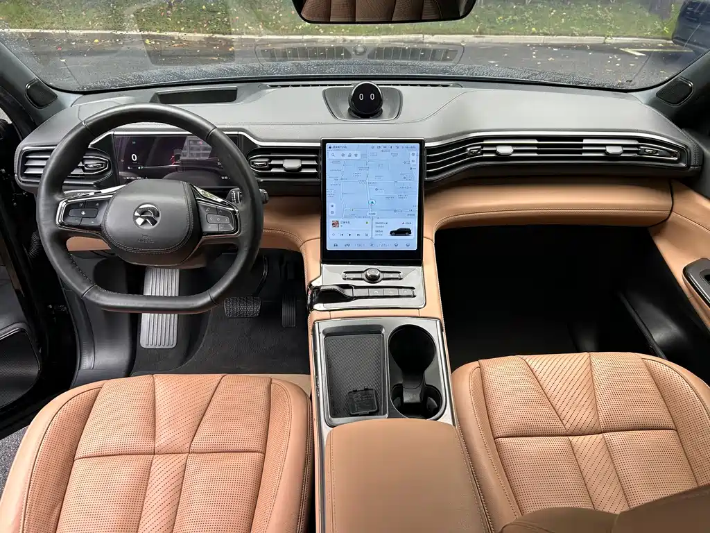 NIO ES8 — миниатюра 12