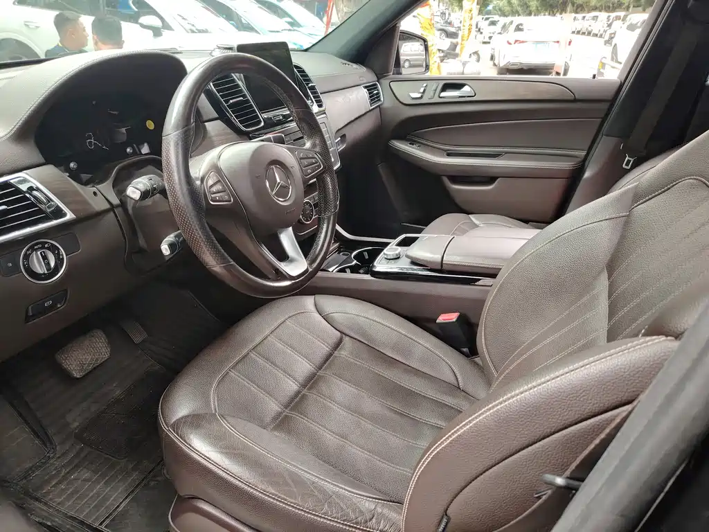 Mercedes-Benz GLE (Import) — миниатюра 4