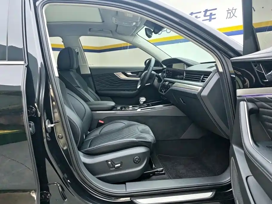 Hongqi Hongqi HS5 — миниатюра 8
