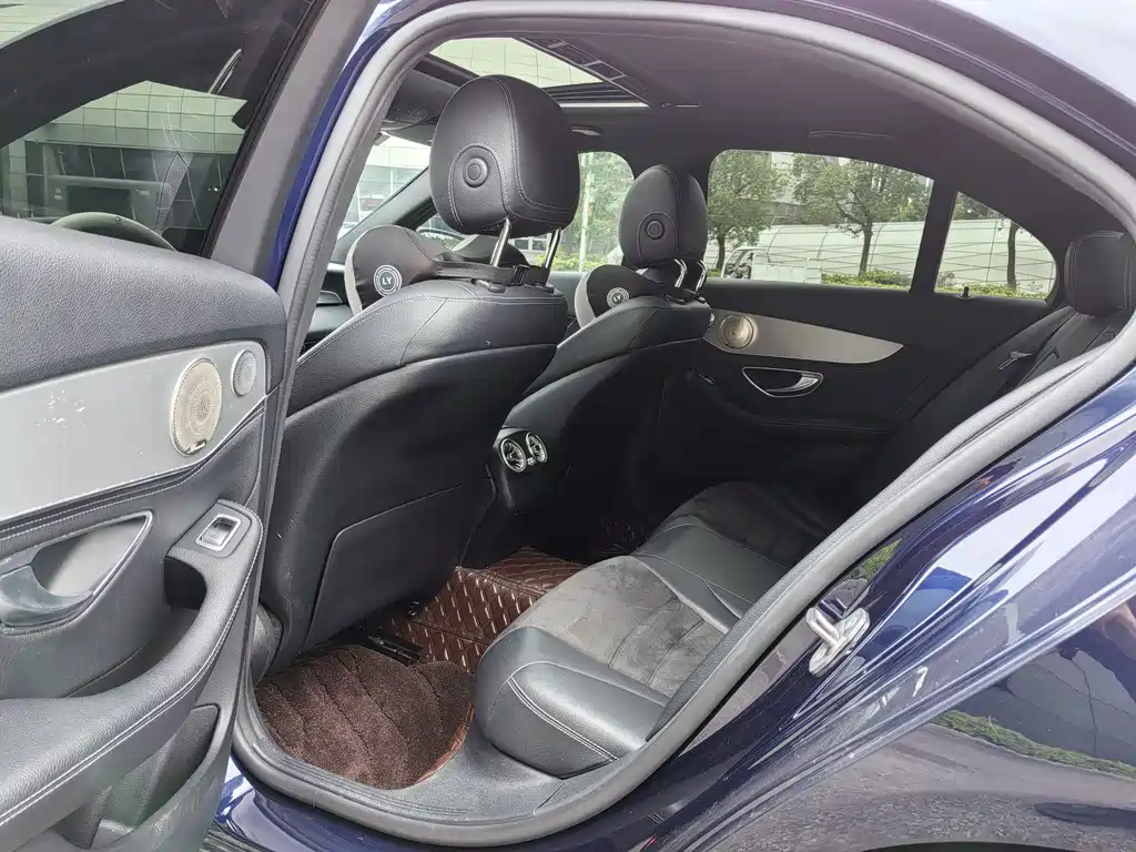 Mercedes-Benz C-Class — миниатюра 9
