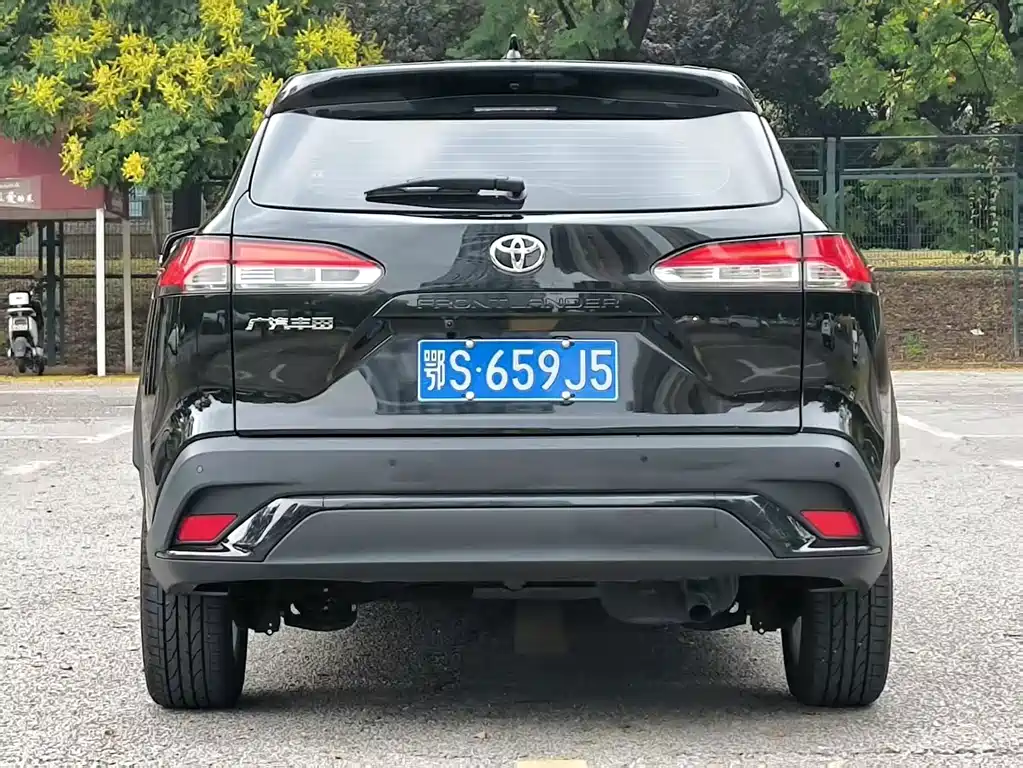 Toyota Frontlander — миниатюра 9