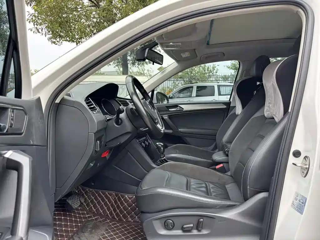 Volkswagen Tiguan L — миниатюра 4