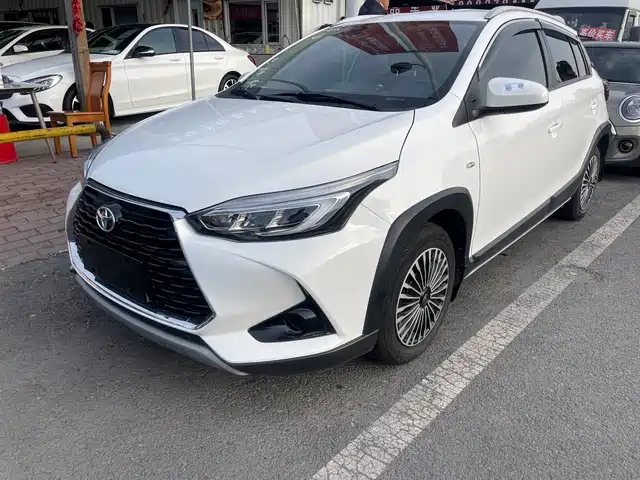 Toyota Yaris L