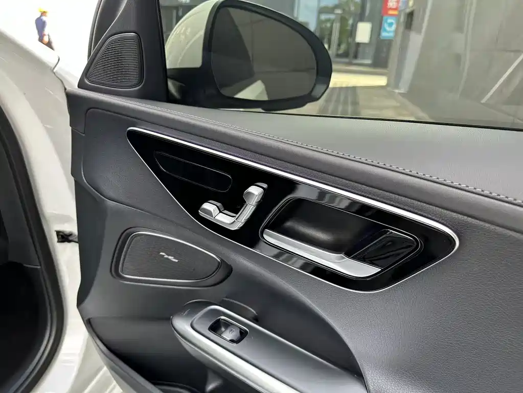 Mercedes-Benz C-Class — миниатюра 28