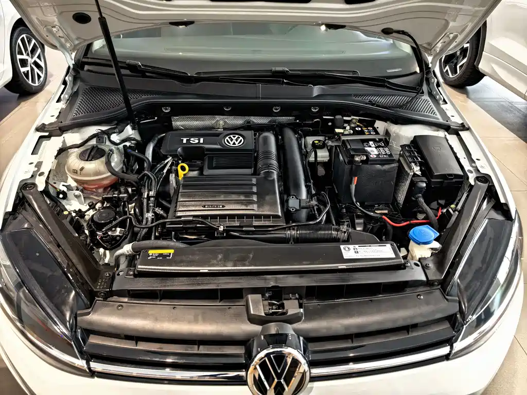 Volkswagen Golf — миниатюра 6