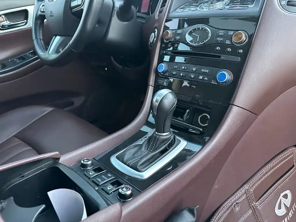Infiniti QX50 — миниатюра 17