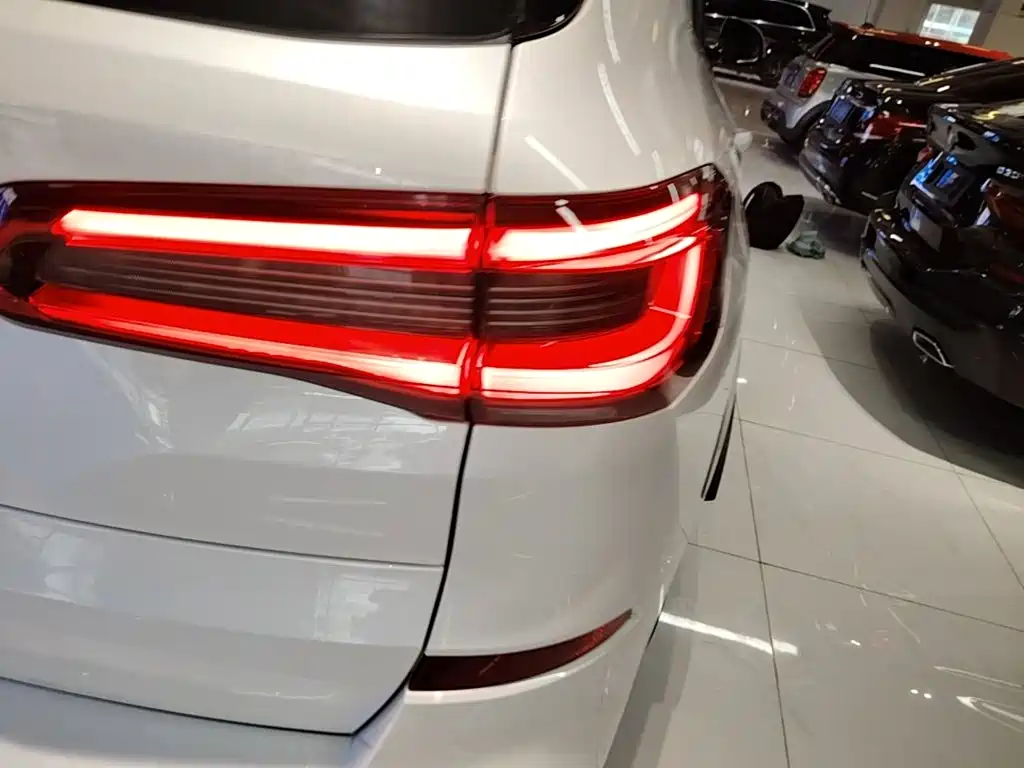 BMW X5 2019 xDrive40i M Sport
