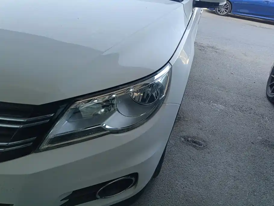 Volkswagen Tiguan — миниатюра 5