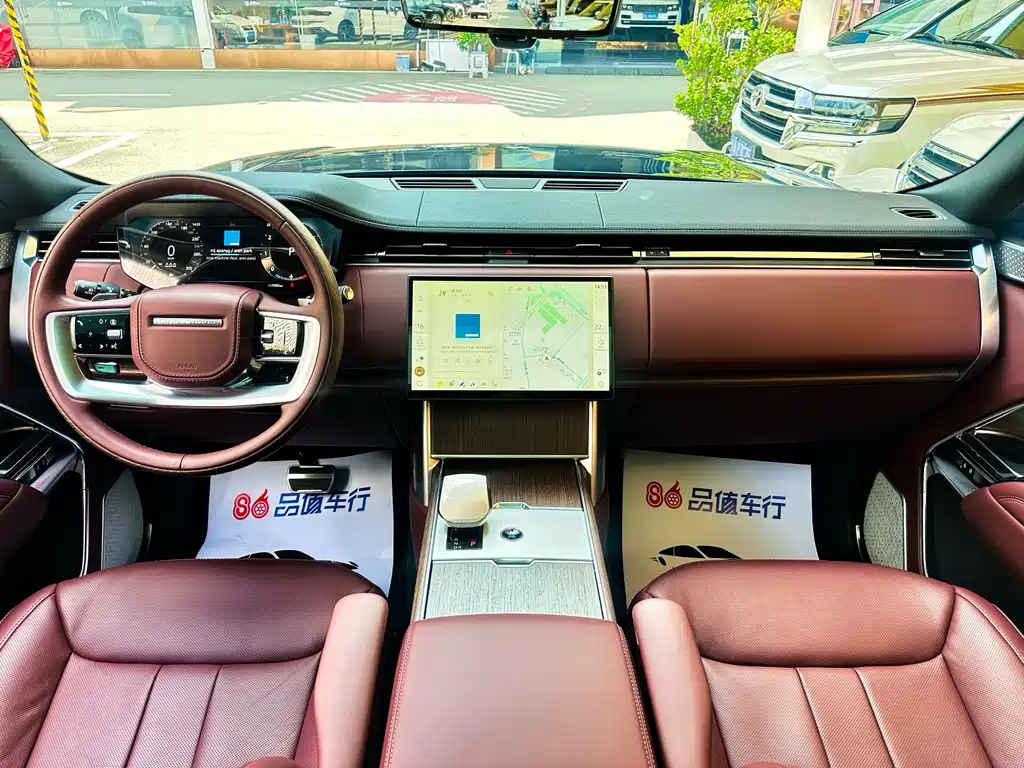 Land Rover Range Rover — миниатюра 6