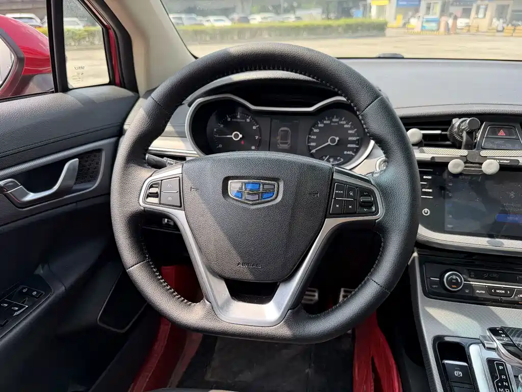 Geely Emgrand GS — миниатюра 6