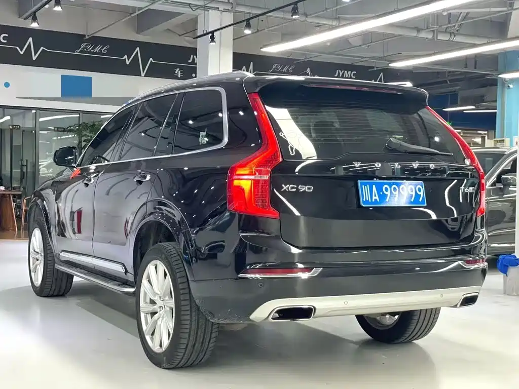Volvo XC90 — миниатюра 4