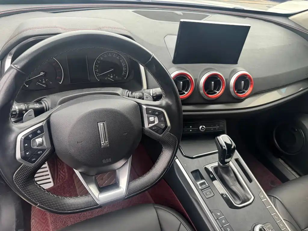 Wey Wey VV5 — миниатюра 8
