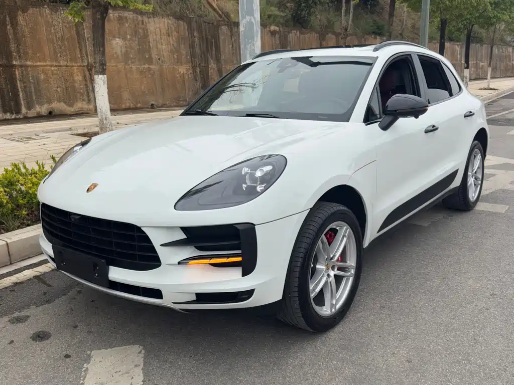 Porsche Macan 2022