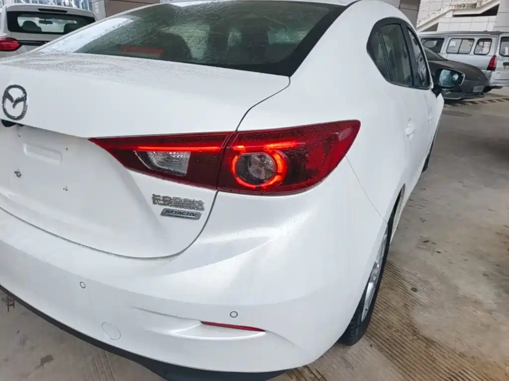 Mazda 3 Axela — миниатюра 8