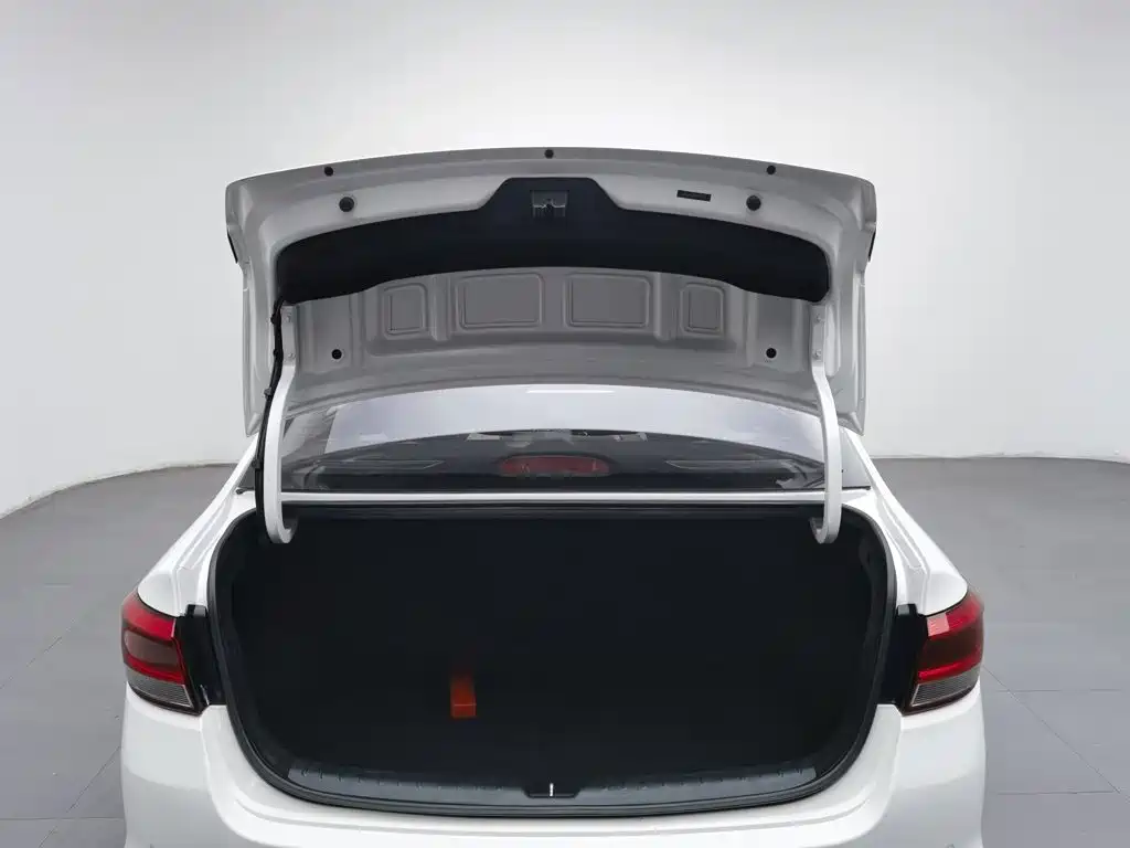 Kia K2 — миниатюра 16