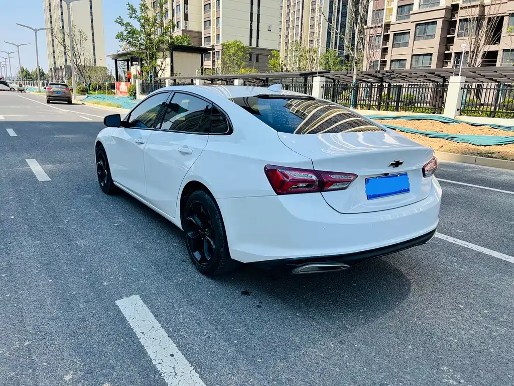 Chevrolet Malibu XL — миниатюра 10