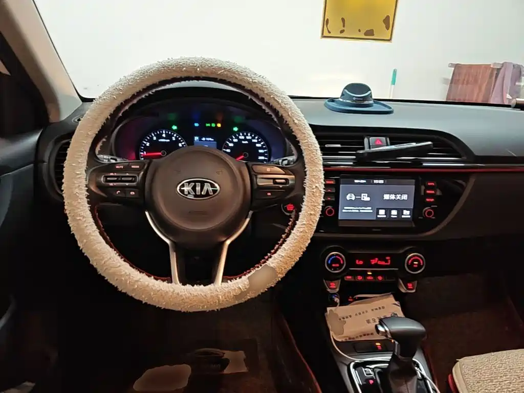 Kia KX Cross — миниатюра 11