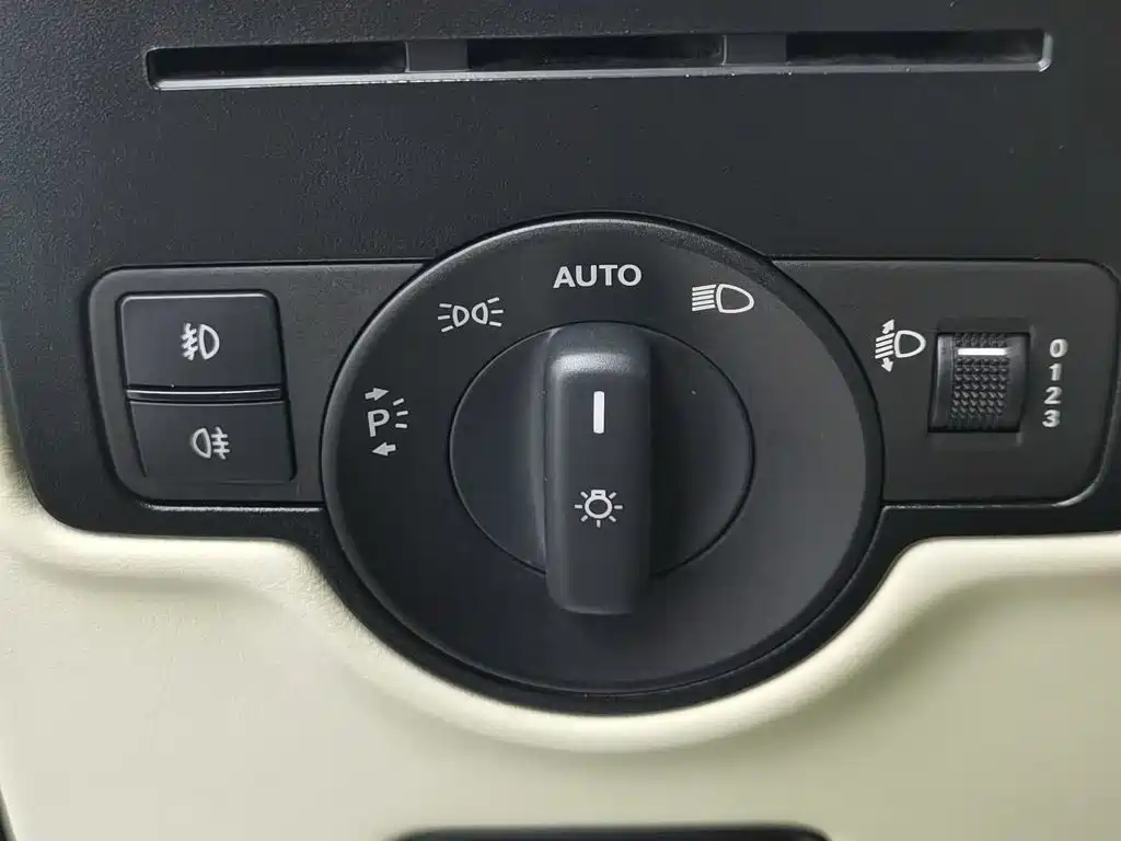 Mercedes-Benz Vito — миниатюра 21