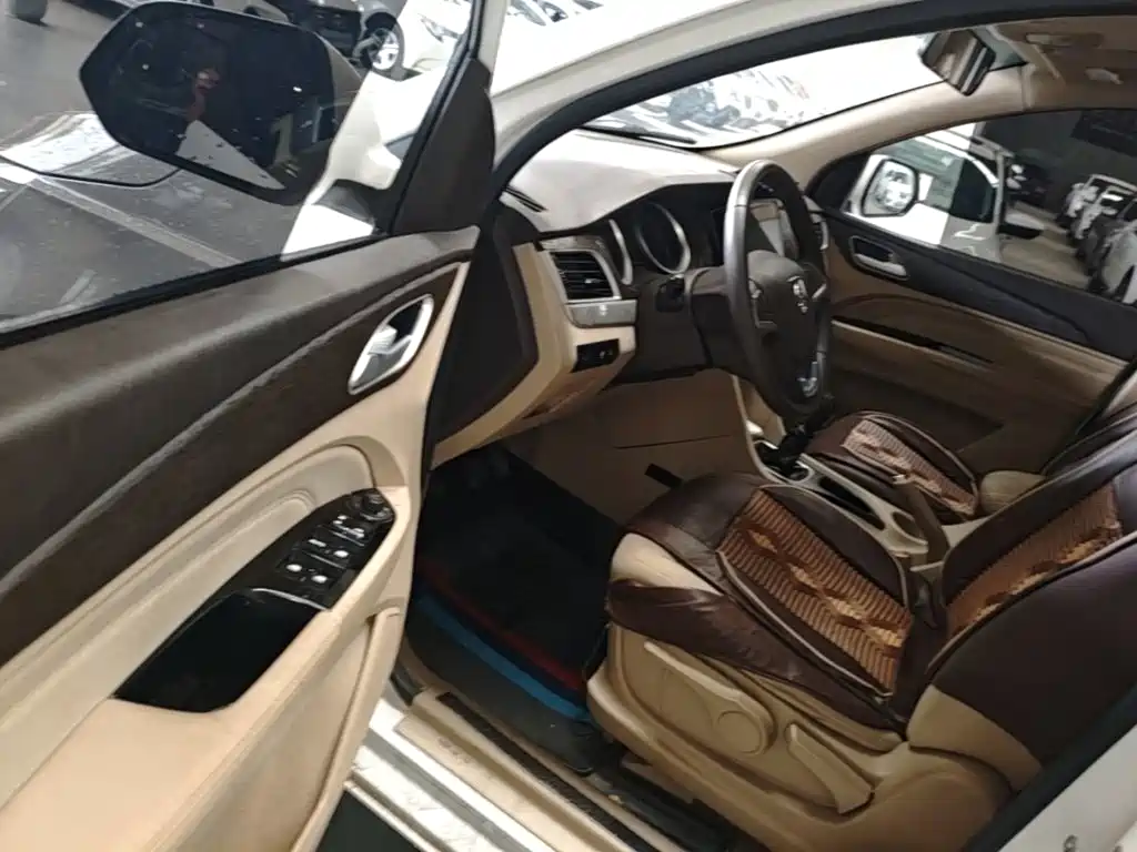 Baojun 730 — миниатюра 16