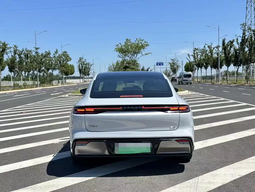 Geely Galaxy Galaxy E8 E8 2025 700km Smart Drive