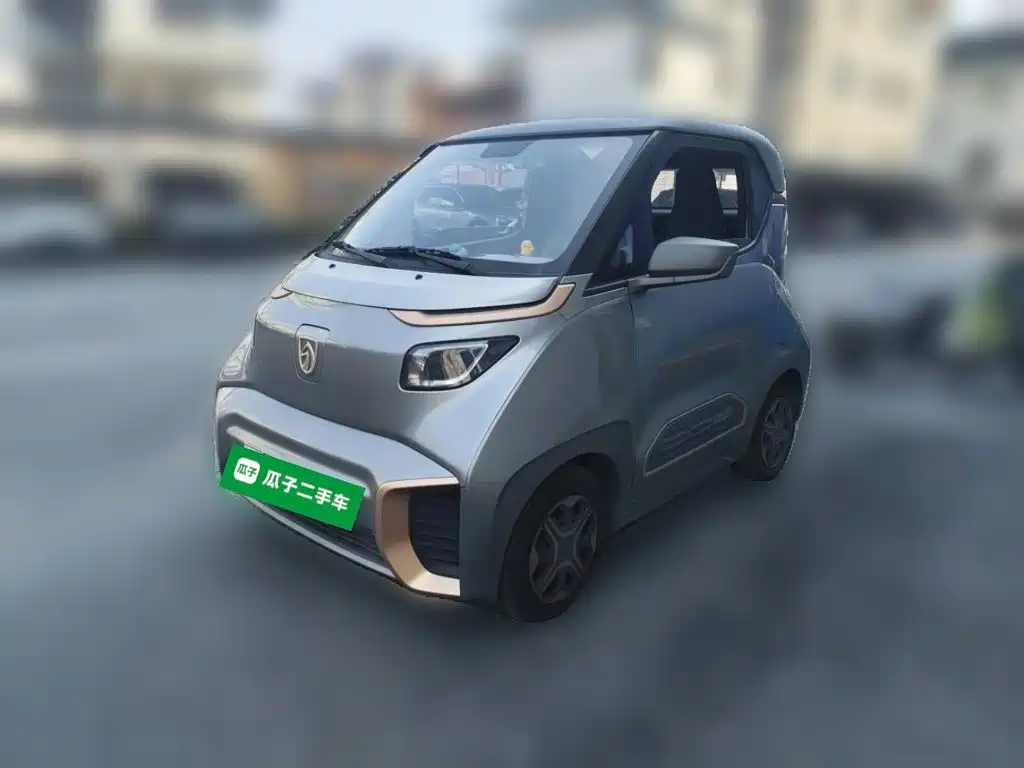 Baojun E200