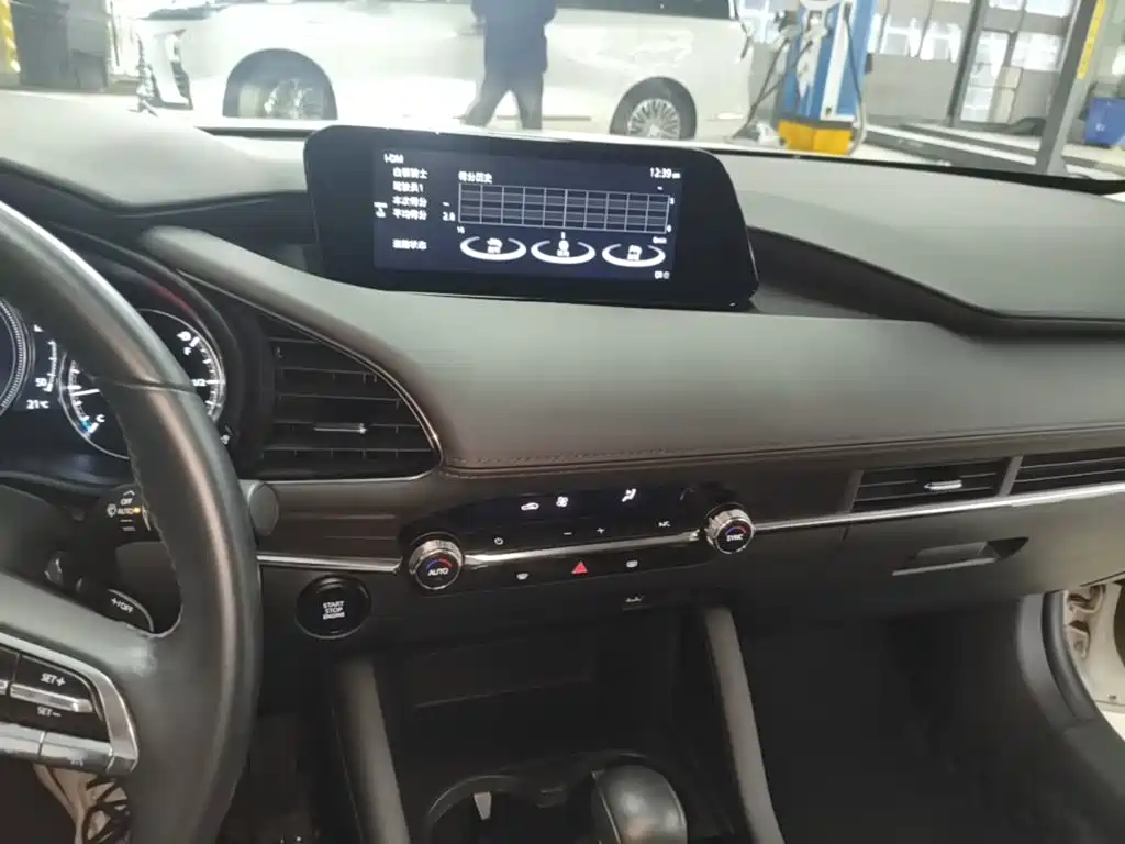 Mazda 3 Axela — миниатюра 13