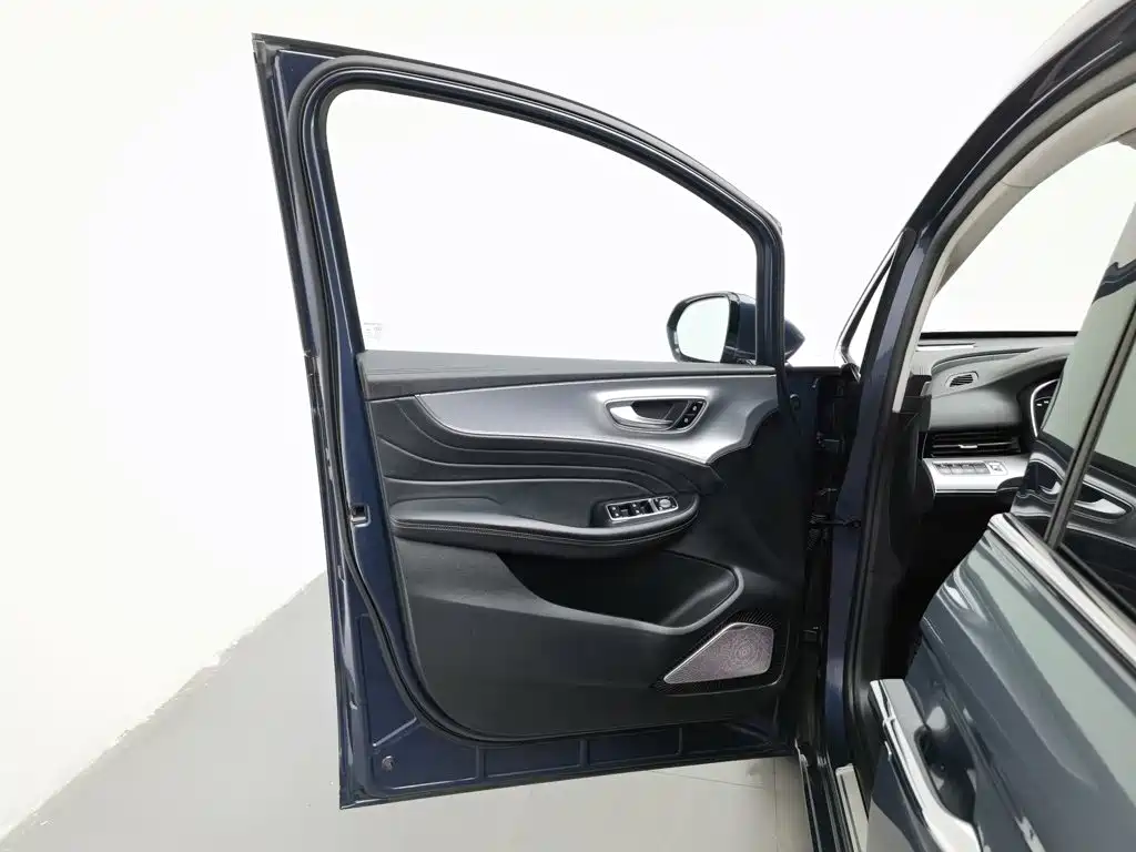Roewe iMAX8 — миниатюра 8